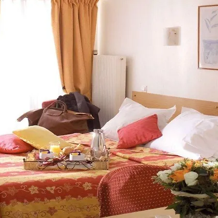 Antin Trinite 3* Paris