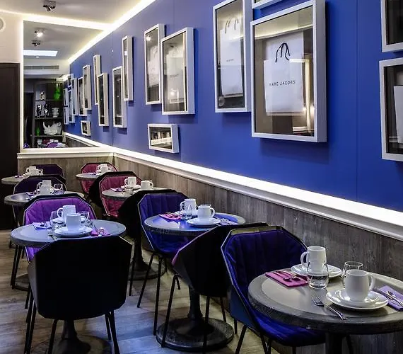 酒店 安庭特里尼特酒店 3*