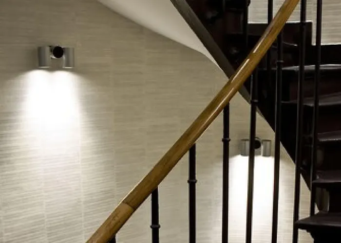 安庭特里尼特酒店 巴黎