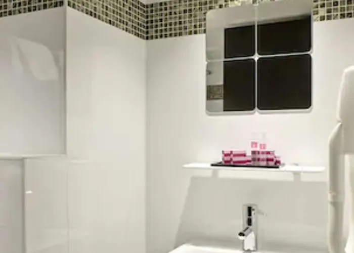 安庭特里尼特酒店 酒店 巴黎